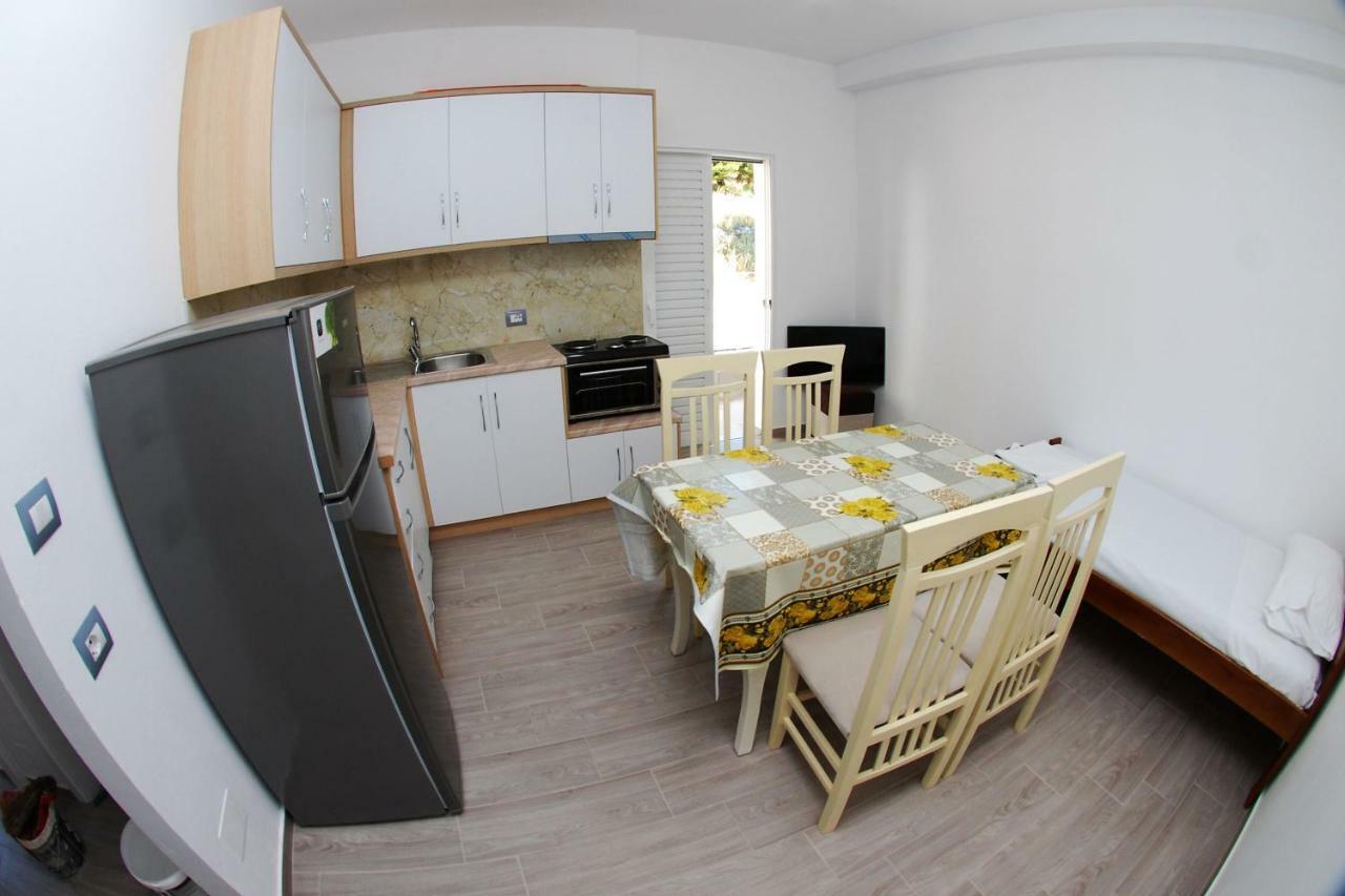 Rafail'S Apartment Saranda Kültér fotó